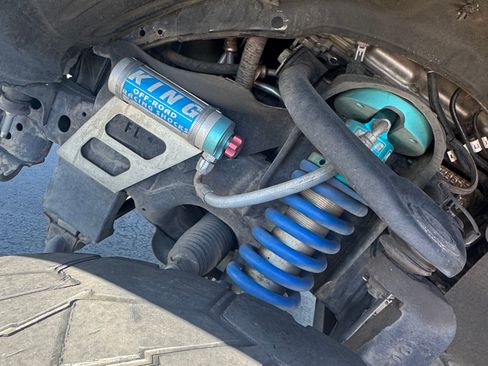 Used 2016 Toyota Tundra SR5 w/ SR5 Upgrade Package image 6