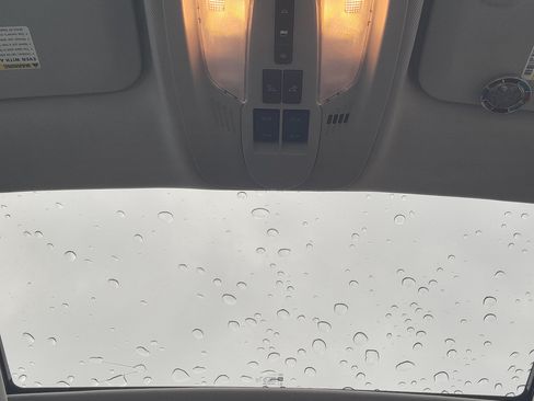 Used 2013 Chevrolet Equinox LT w/ Driver Convenience Package image 9