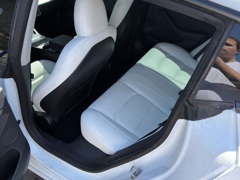 Used 2023 Tesla Model 3 Performance image 12