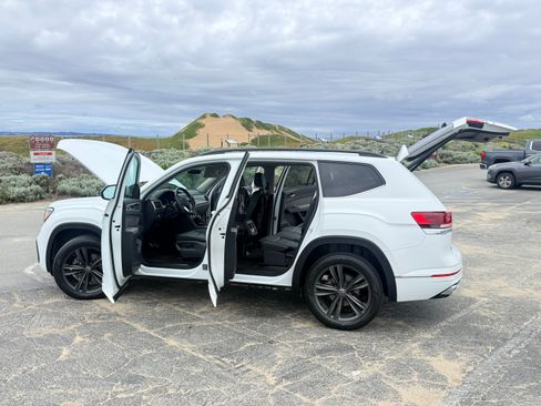 Used 2021 Volkswagen Atlas SE w/ Panoramic Sunroof Package AWD/4WD image 14
