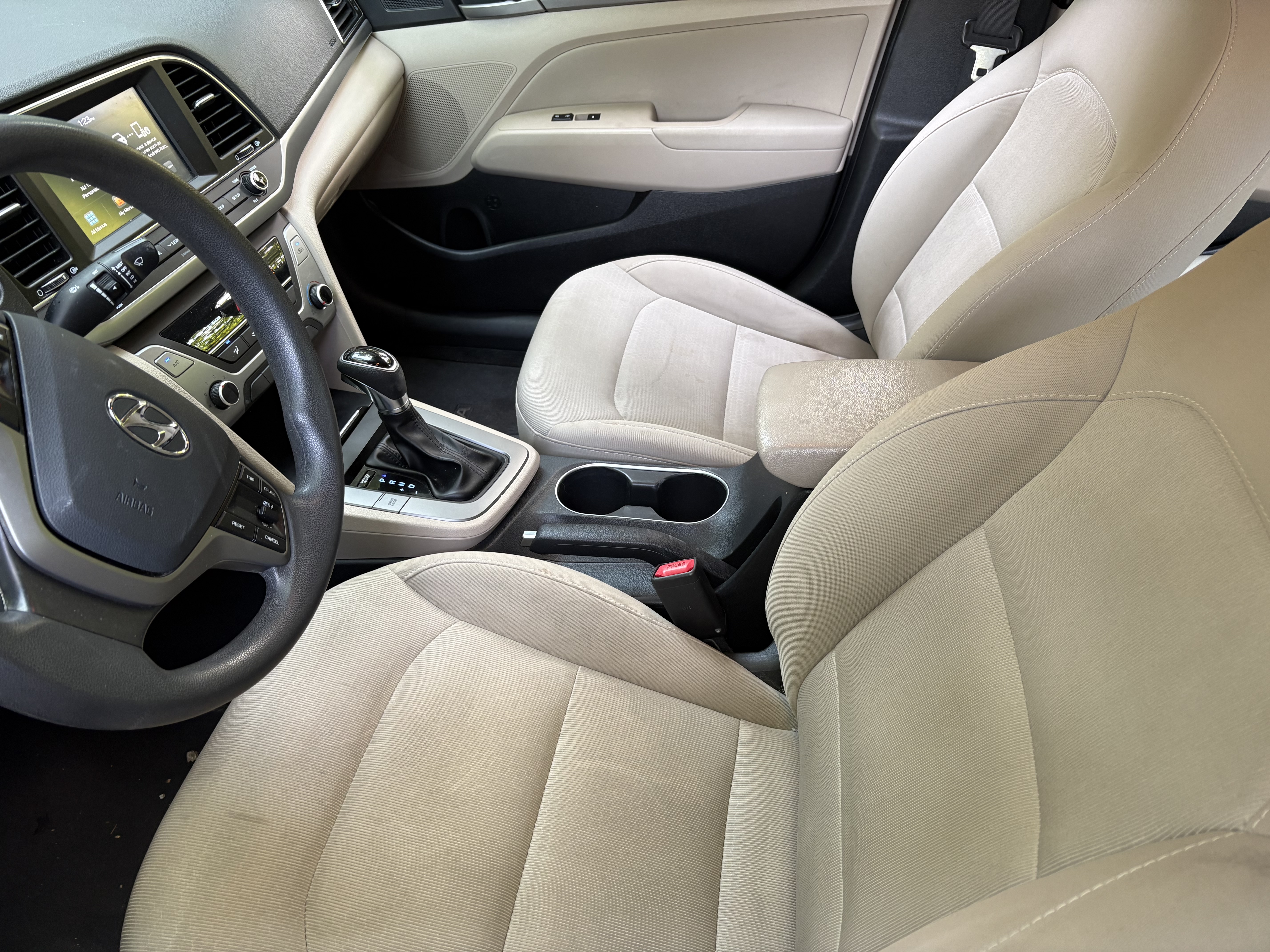 Used 2017 Hyundai Elantra SE FWD image 10