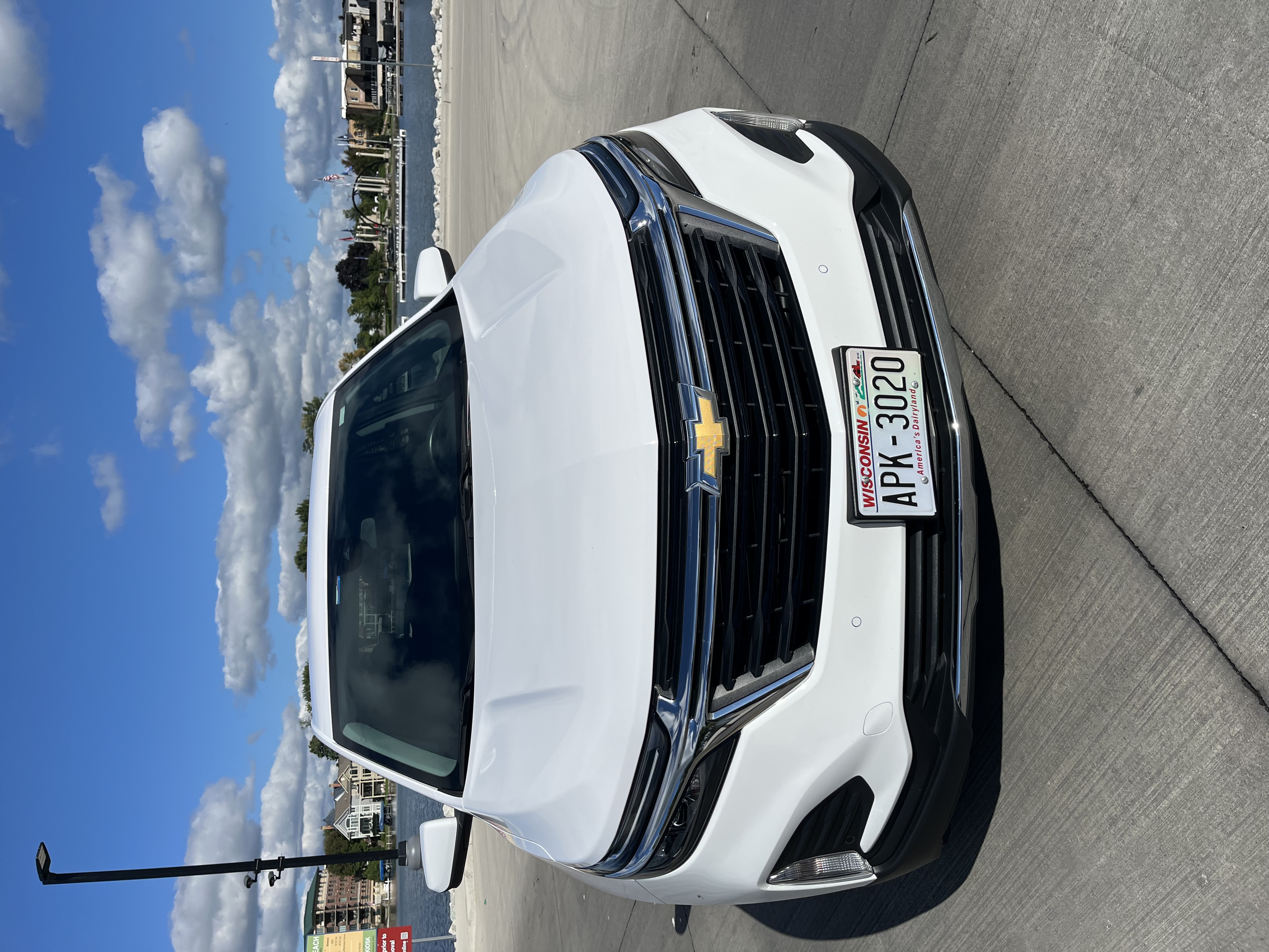 Used 2022 Chevrolet Equinox LT FWD image 1