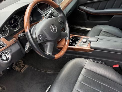 Used 2013 Mercedes-Benz E 350 4MATIC Sedan image 6