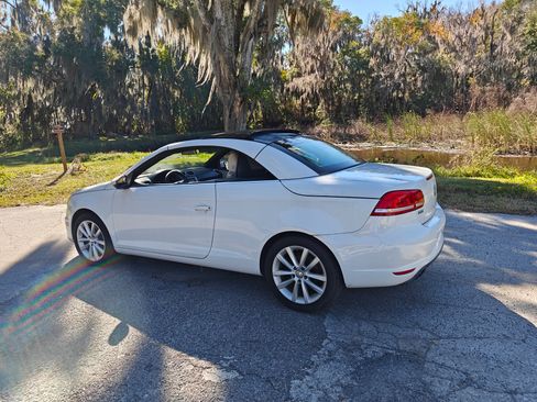 Used 2012 Volkswagen Eos Komfort image 6