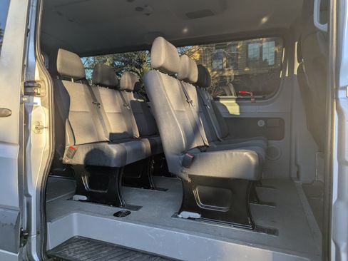 Used 2012 Mercedes-Benz Sprinter 2500 image 9