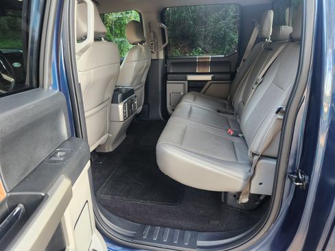 Used 2016 Ford F150 Lariat w/ Equipment Group 502A Luxury image 8