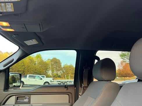 Used 2014 Ford F150 XLT image 11