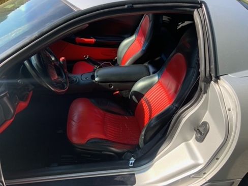 Used 2001 Chevrolet Corvette Z06 w/ Memory Pkg image 4