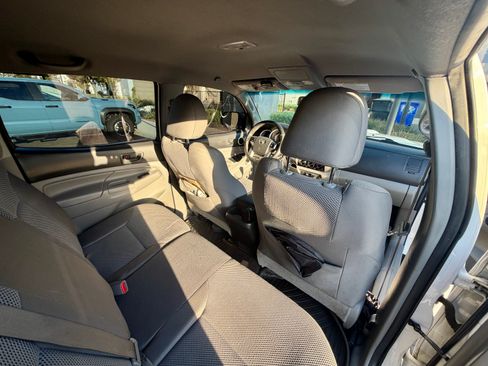 Used 2013 Toyota Tacoma PreRunner w/ TRD Sport Pkg RWD image 6