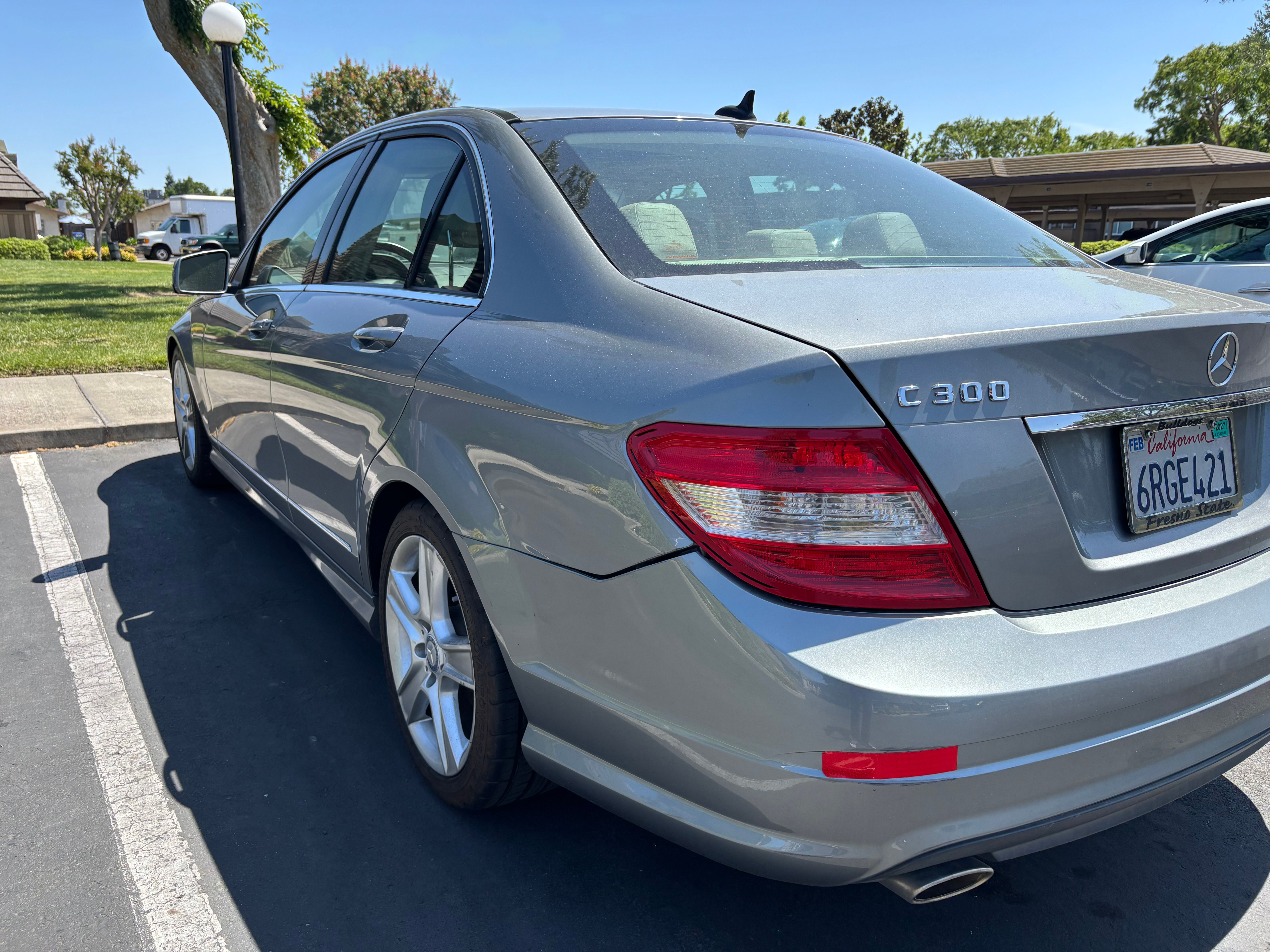 Used 2011 Mercedes-Benz C 300 Sedan image 6