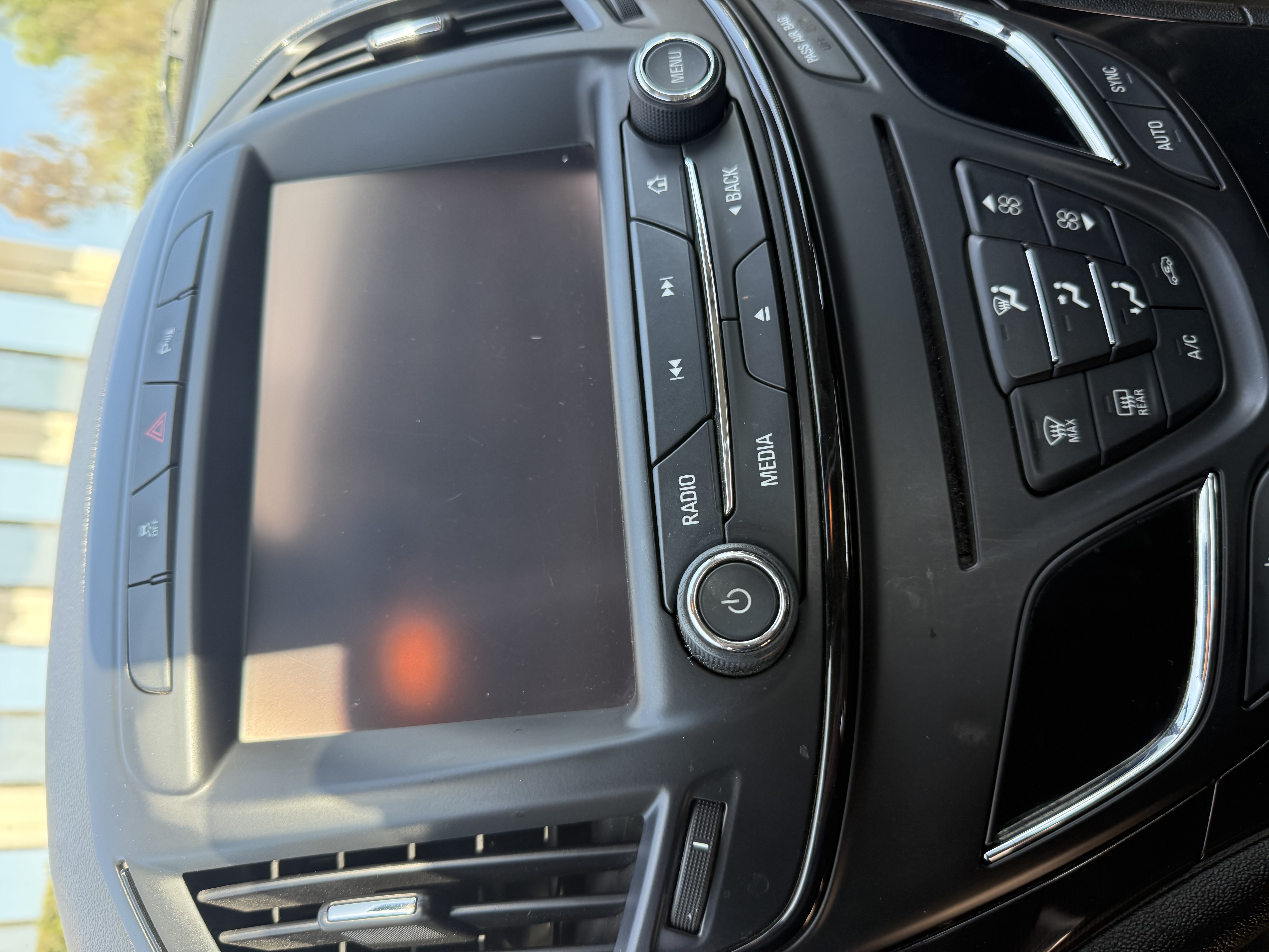 Used 2016 Buick Regal Premium AWD/4WD image 19