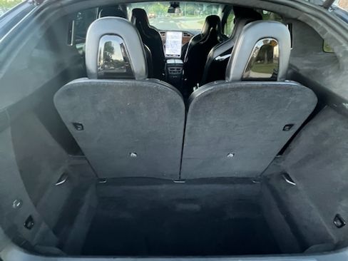 Used 2017 Tesla Model X 75D image 16