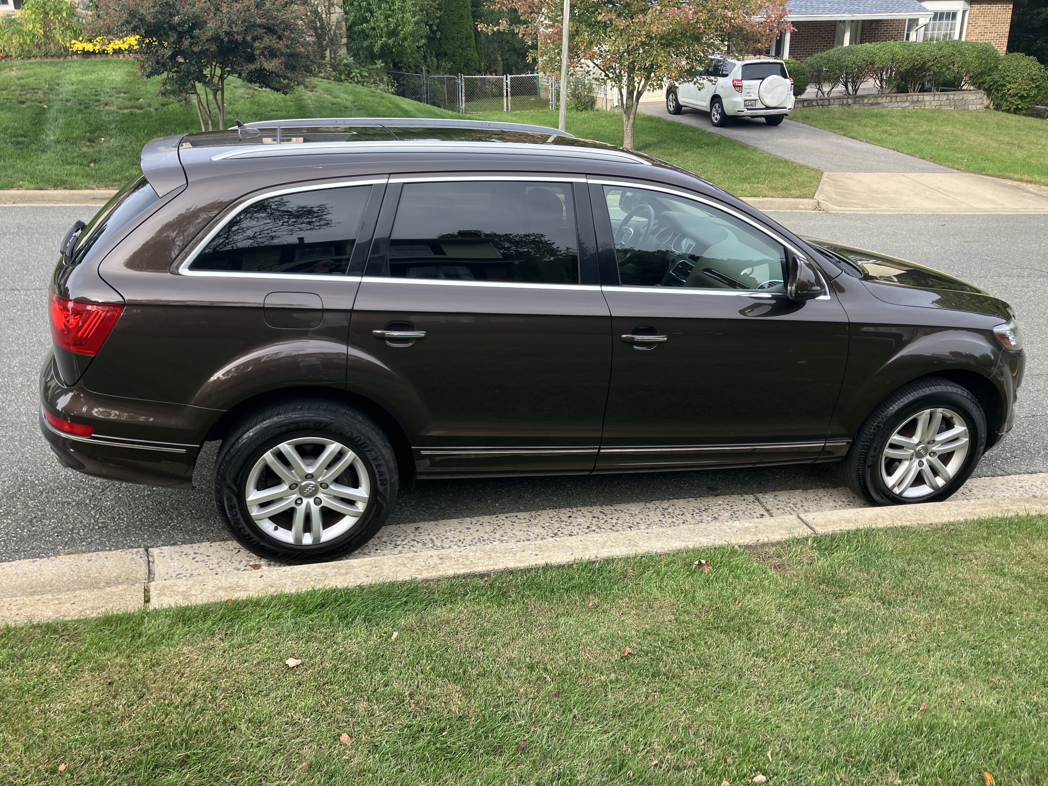 Used 2011 Audi Q7 TDI Premium Plus AWD/4WD image 8
