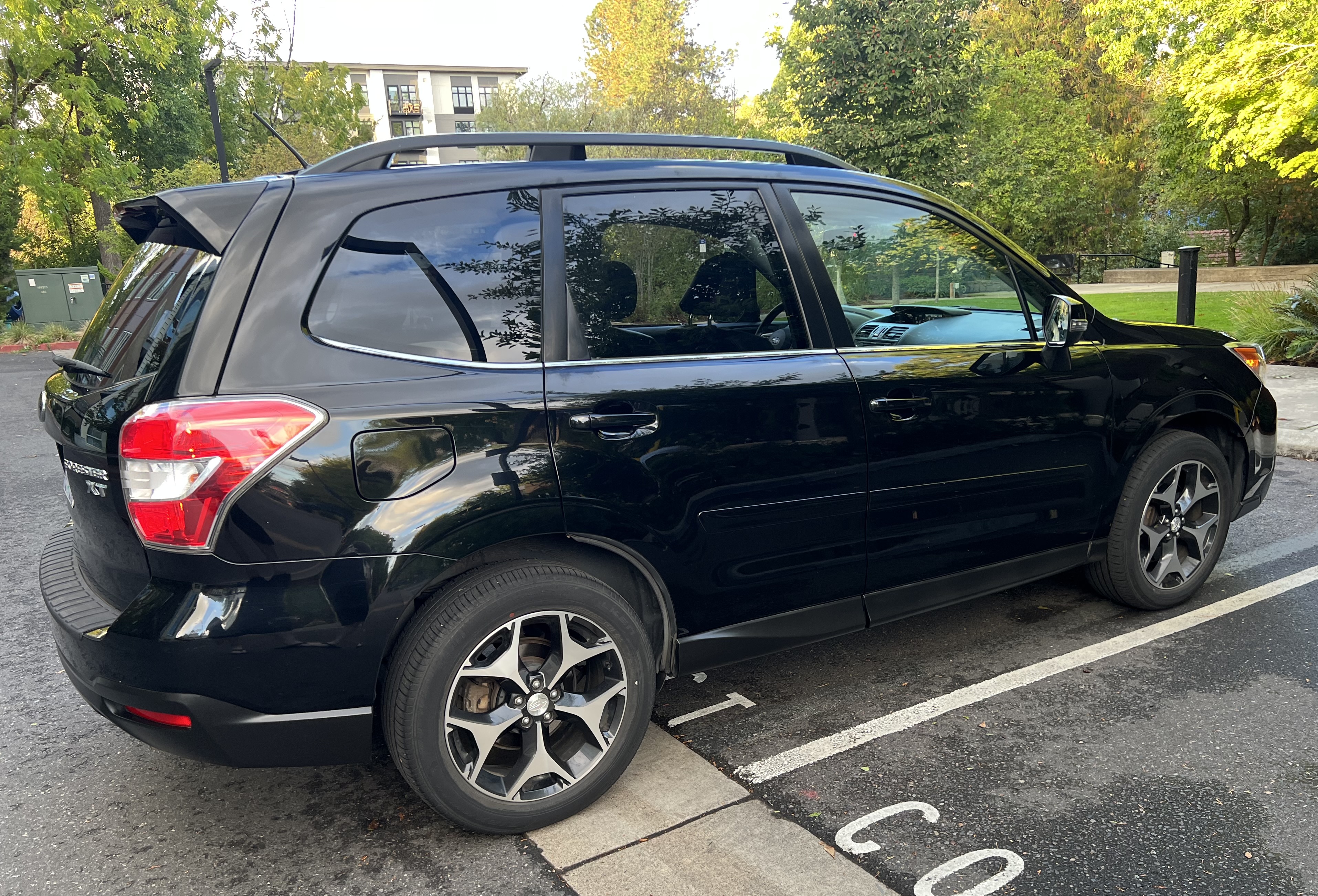 Used 2014 Subaru Forester 2.0XT Touring w/ Popular Package #1 AWD/4WD image 12