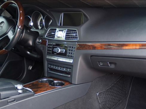 Used 2014 Mercedes-Benz E 550 Coupe image 28