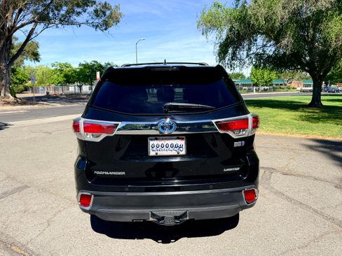 Used 2015 Toyota Highlander Limited Platinum image 5