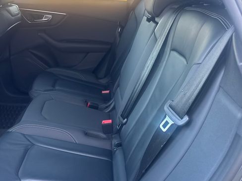 Used 2019 Audi Q8 Premium w/ Convenience Package image 13