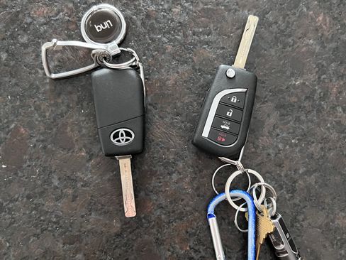 Used 2024 Toyota Corolla LE image 20