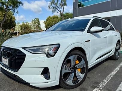 Used 2022 Audi e-tron Premium Plus w/ Premium Plus Package