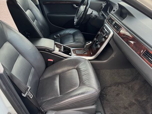 Used 2014 Volvo XC70 T6 image 16