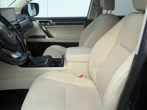 Used 2022 Lexus GX 460 Premium w/ Premium Package AWD/4WD image 15