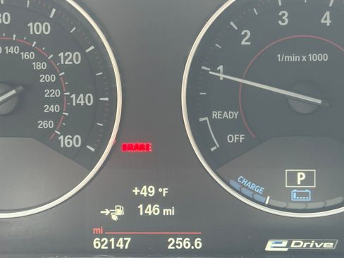 Used 2017 BMW 330e image 2