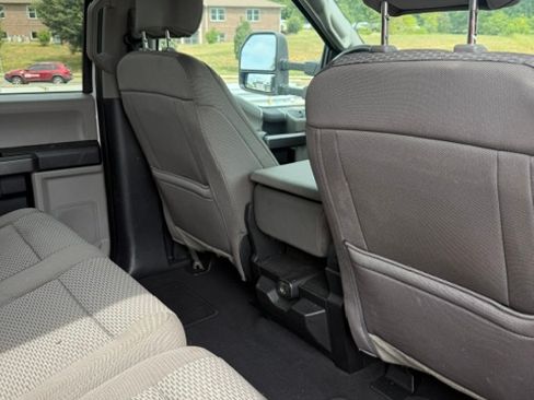 Used 2021 Ford F550 4x4 Crew Cab Super Duty image 11
