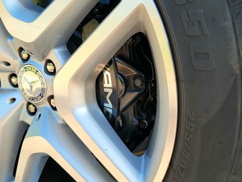 Used 2013 Mercedes-Benz GL 550 4MATIC image 28