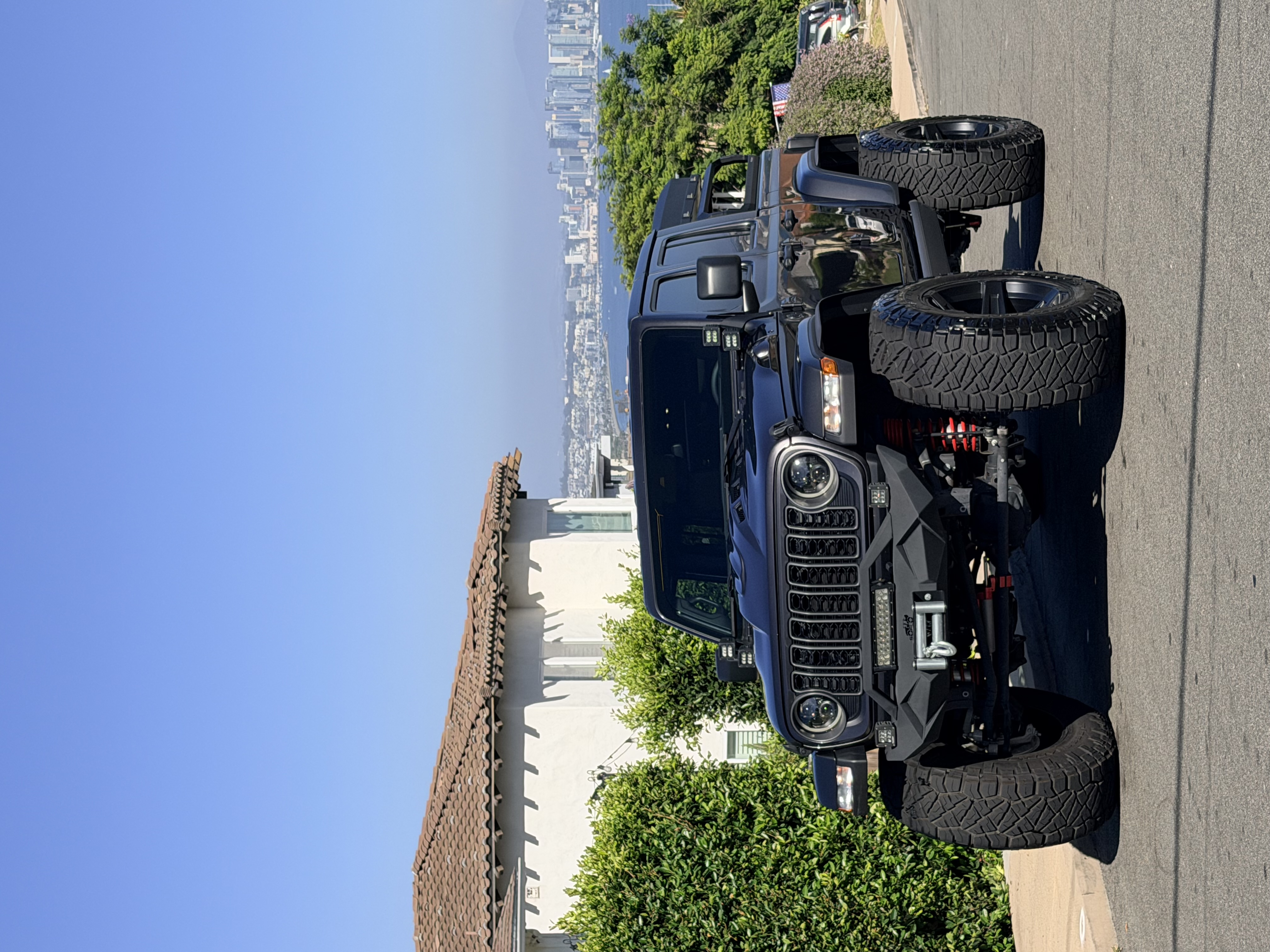 Used 2025 Jeep Gladiator Sport AWD/4WD image 13