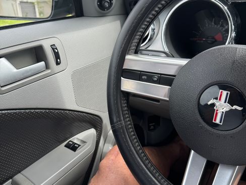 Used 2006 Ford Mustang GT Premium RWD image 14