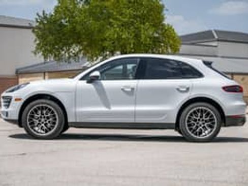 Used 2018 Porsche Macan S AWD/4WD image 2