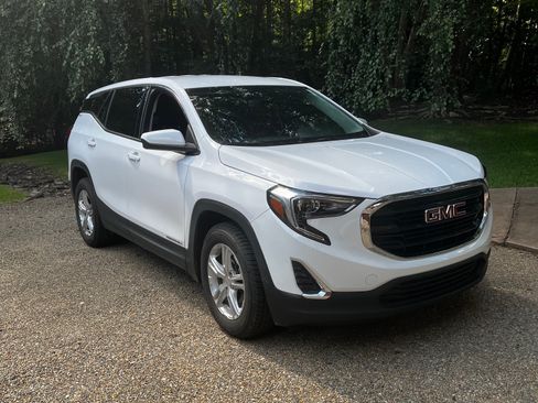 Used 2020 GMC Terrain SLE FWD image 12