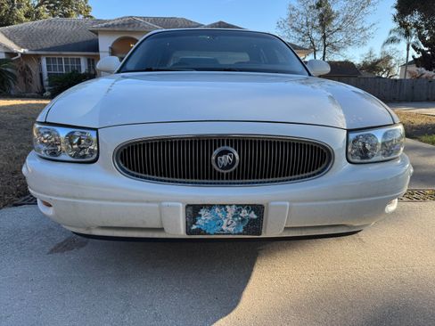 Used 2001 Buick Le Sabre Custom w/ Prestige Pkg image 2