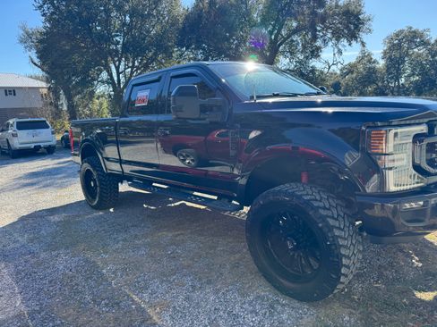 Used 2020 Ford F250 Lariat image 1