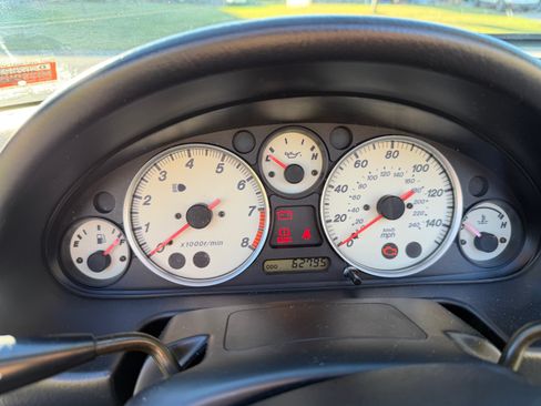 Used 2003 MAZDA MX-5 Miata image 18