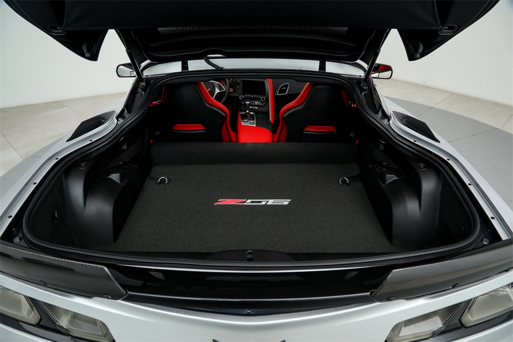 Used 2019 Chevrolet Corvette Z06 RWD image 22
