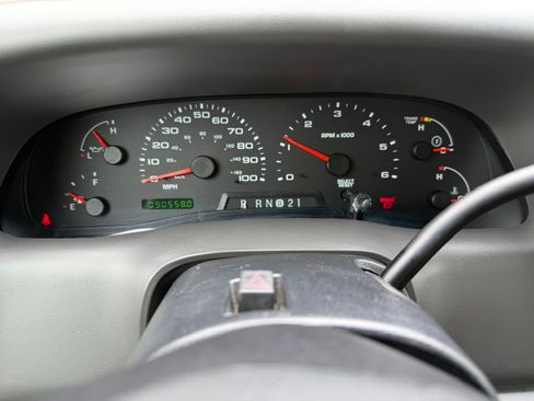 Used 2002 Ford F350 4x4 Crew Cab Super Duty image 2