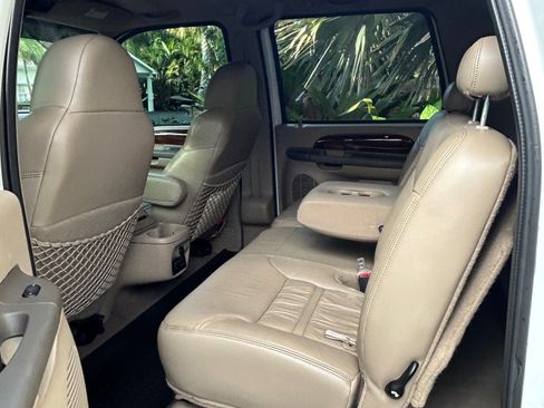 Used 2000 Ford Excursion Limited image 10