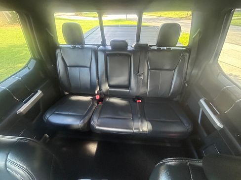 Used 2022 Ford F250 Lariat w/ Black Appearance Package AWD/4WD image 25