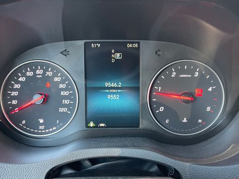 Used 2024 Mercedes-Benz Sprinter 2500 image 5