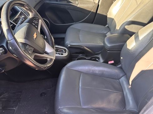 Used 2011 Chevrolet Cruze LT image 8