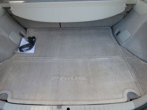 Used 2013 Toyota Prius Two image 23