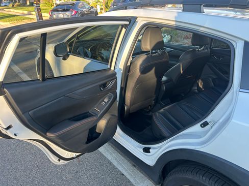 Used 2021 Subaru Crosstrek 2.5i Limited w/ Moonroof Package 2 image 8