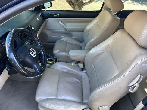 Used 2002 Volkswagen Golf 1.8T FWD image 6