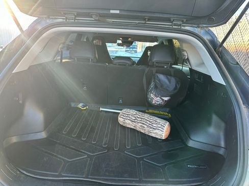 Used 2023 Kia Sportage EX image 12