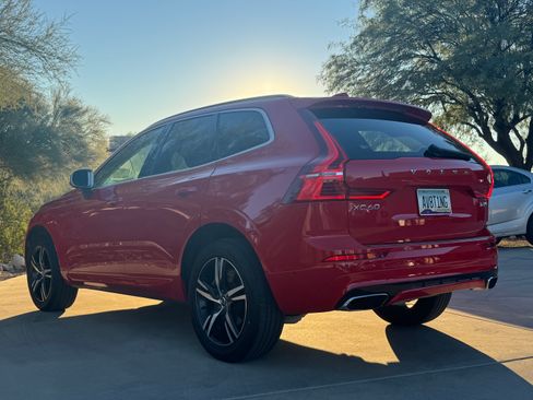 Used 2018 Volvo XC60 T6 R-Design w/ Convenience Package image 6