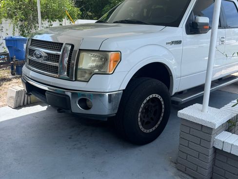 Used 2011 Ford F150 Lariat w/ Lariat Plus Pkg AWD/4WD image 1