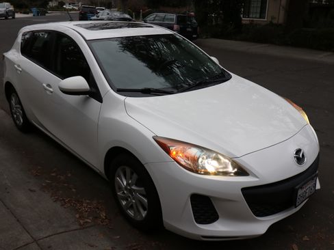 Used 2013 MAZDA MAZDA3 i Touring image 5