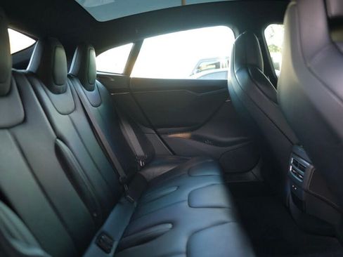 Used 2017 Tesla Model S 75 RWD image 10