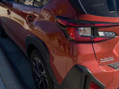 Used 2024 Subaru Crosstrek 2.0i Premium image 23